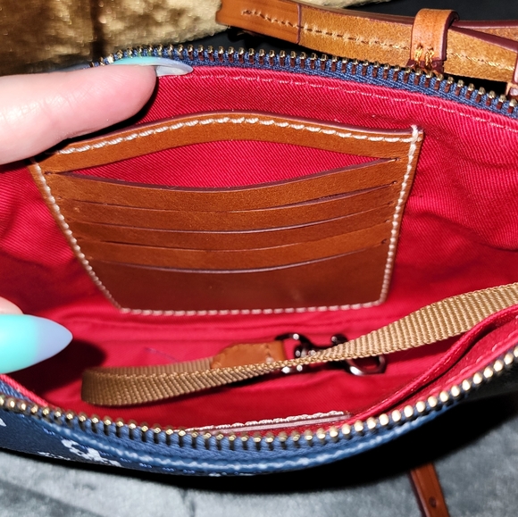 Dooney & Bourke Bagette - Picture 8 of 14